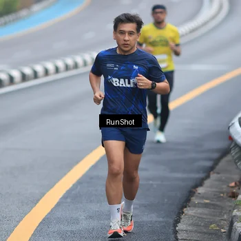 Runner Photo 7020153