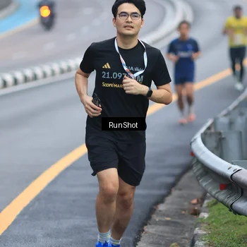 Runner Photo 7020168
