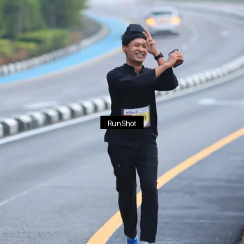 Runner Photo 7020210