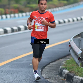 Runner Photo 7020275