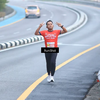 Runner Photo 7020477