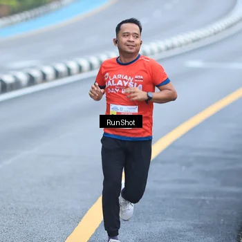 Runner Photo 7020496