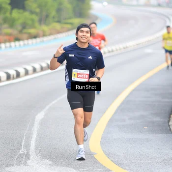 Runner Photo 7020549