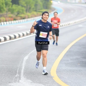 Runner Photo 7020560