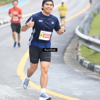 Runner Photo 7020568