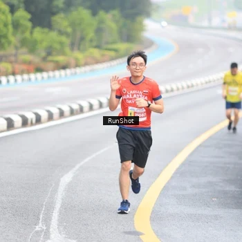 Runner Photo 7020569