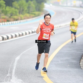 Runner Photo 7020573