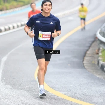 Runner Photo 7020575