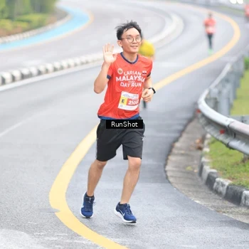 Runner Photo 7020579