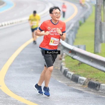Runner Photo 7020582