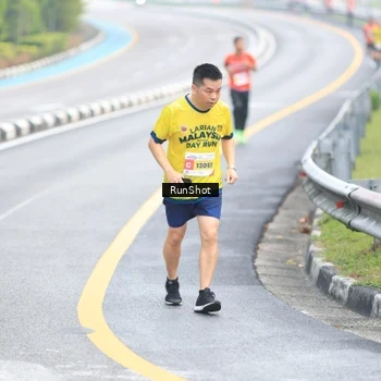 Runner Photo 7020590