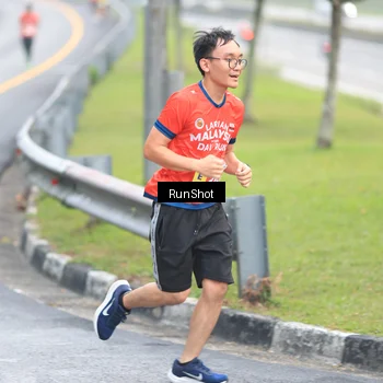 Runner Photo 7020593