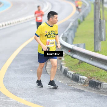 Runner Photo 7020596