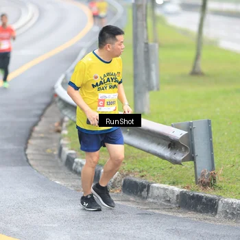 Runner Photo 7020598