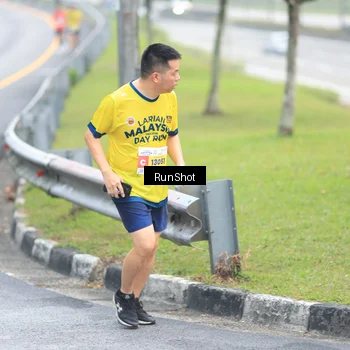 Runner Photo 7020602