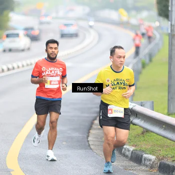 Runner Photo 7020635