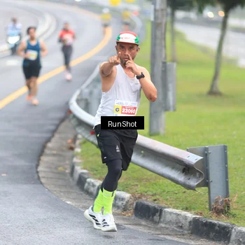 Runner Photo 7020735