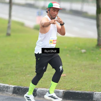 Runner Photo 7020747