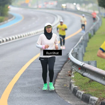 Runner Photo 7020767