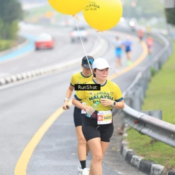 Runner Photo 7020835
