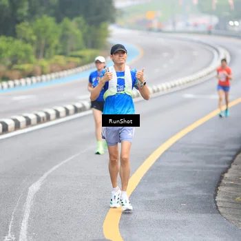 Runner Photo 7020859