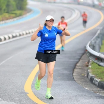 Runner Photo 7020889