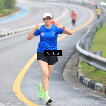 Runner Photo 7020892