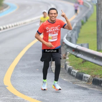 Runner Photo 7020972