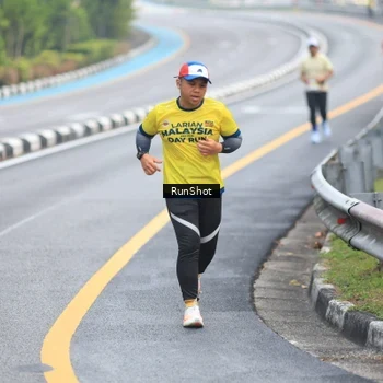 Runner Photo 7020974