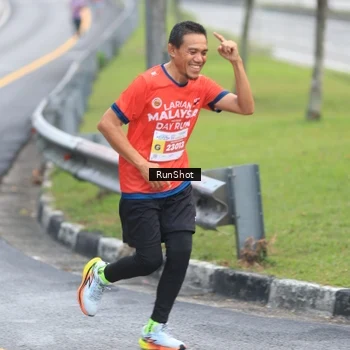 Runner Photo 7020976
