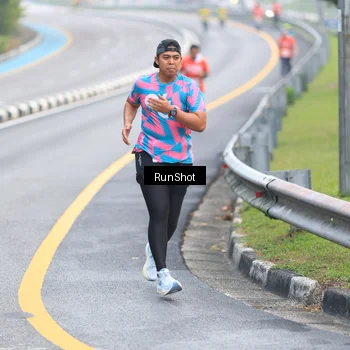 Runner Photo 7021032