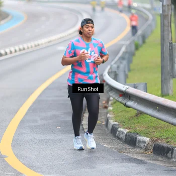 Runner Photo 7021035