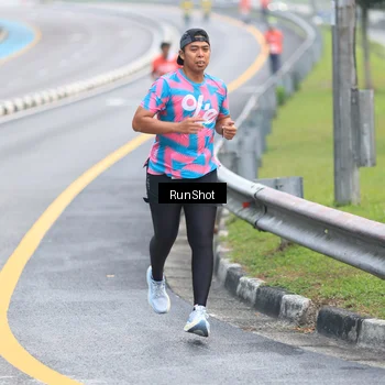Runner Photo 7021038