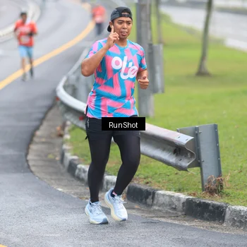 Runner Photo 7021042