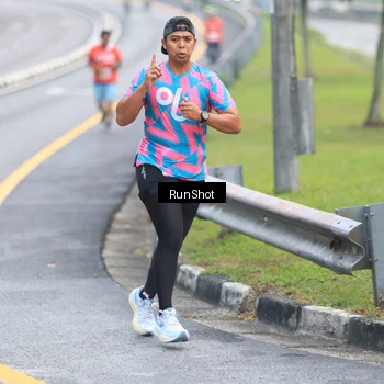 Runner Photo 7021044