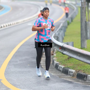 Runner Photo 7021048