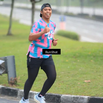 Runner Photo 7021051