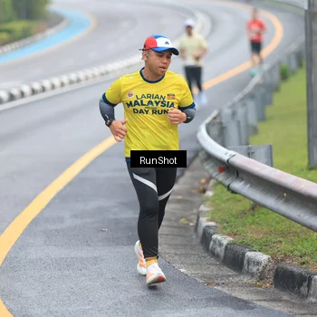 Runner Photo 7021052