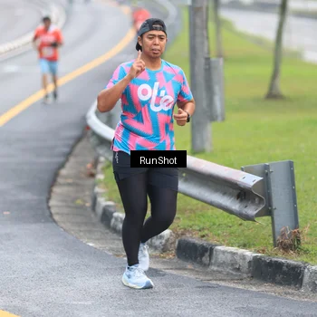 Runner Photo 7021054