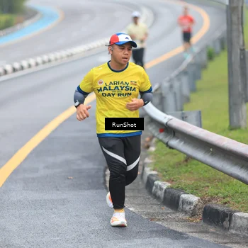 Runner Photo 7021077