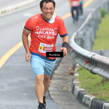 Runner Photo 7021081