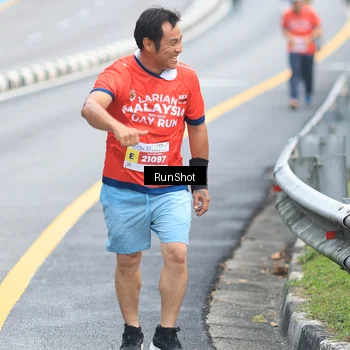 Runner Photo 7021087
