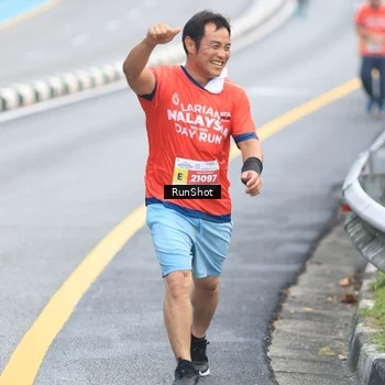 Runner Photo 7021089