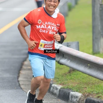 Runner Photo 7021091