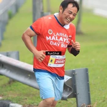 Runner Photo 7021096