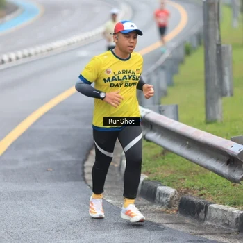 Runner Photo 7021099