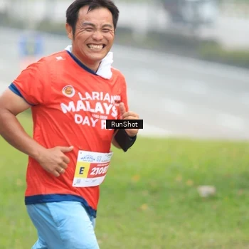 Runner Photo 7021109