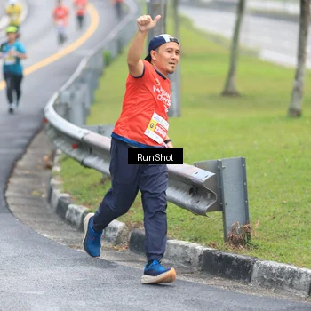 Runner Photo 7021129