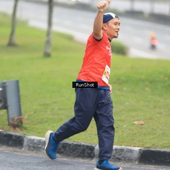 Runner Photo 7021140