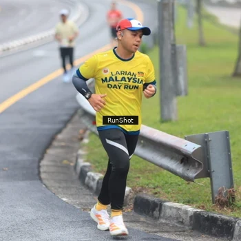 Runner Photo 7021142